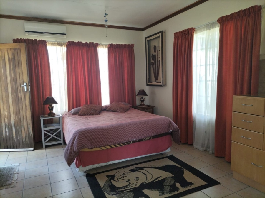 4 Bedroom Property for Sale in Wilkoppies North West